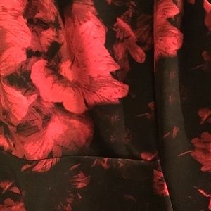 Calvin Klein Like New Red Rose Sleeveless Dress